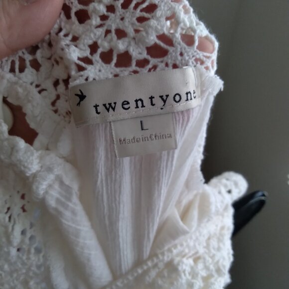 Vintage Y2K Twenty One Cream Embroidered Cotton Cami Top with Crochet Detail - Picture 3 of 6